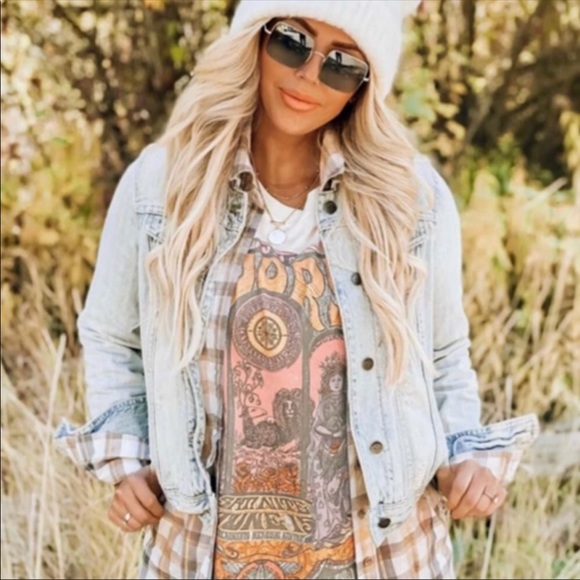 #90 CLOSEOUT SALE! NEW! The Doors Band Tour Vintage Graphic T-Shirt NWT - Picture 2 of 4